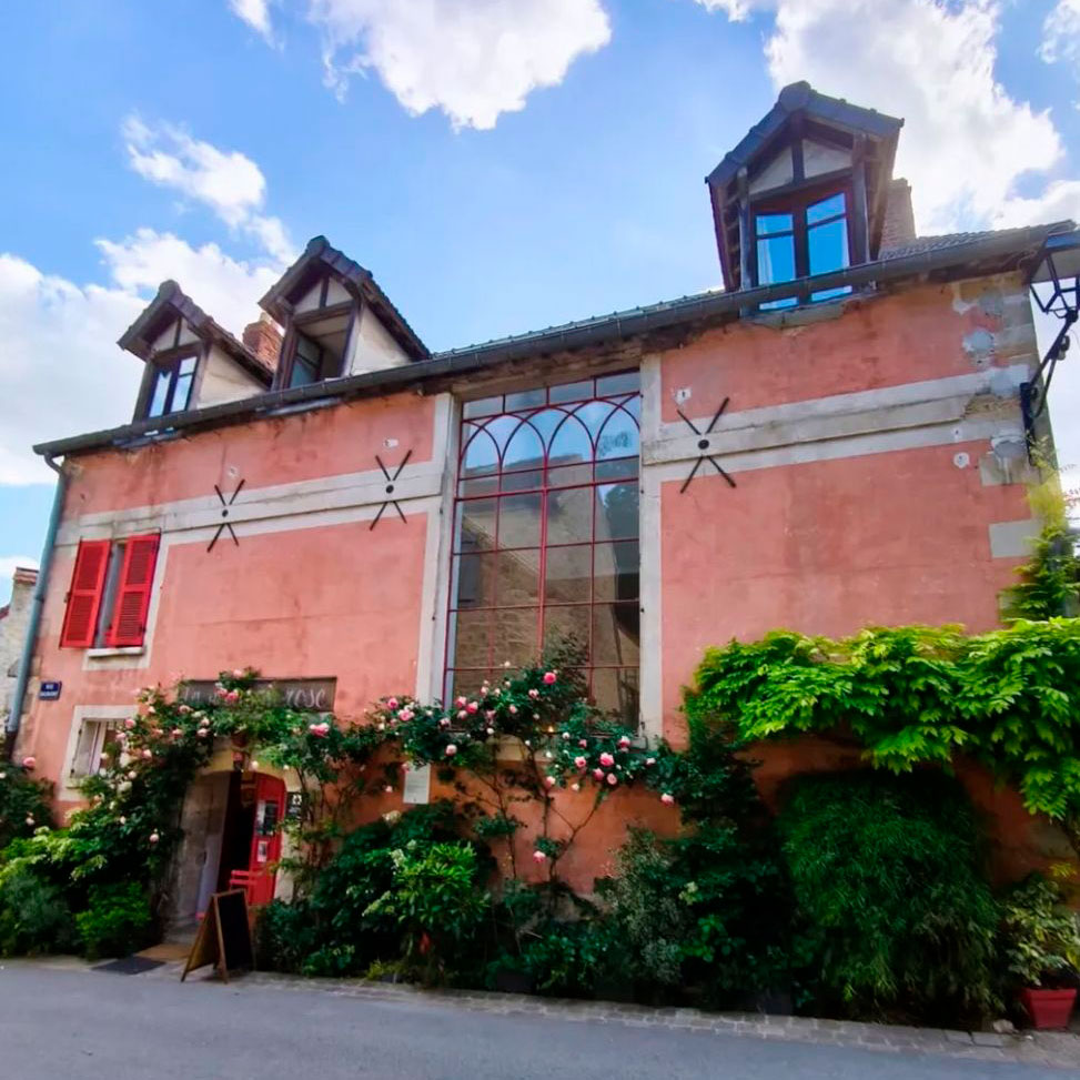 MAISON ROSE DE WALLERAND